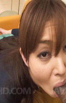 モデル級の美熟女加納瞳さんがいアワビを見せつけてバイブオナニー。ご奉仕フェラでしっかりとザーメンを搾り取ります！